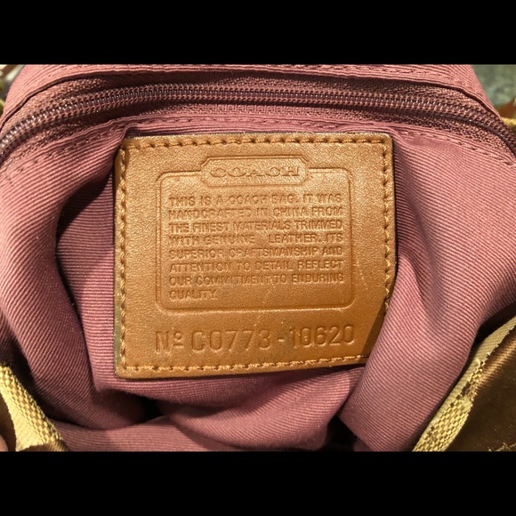 large Coach purse - Picture 4 of 4